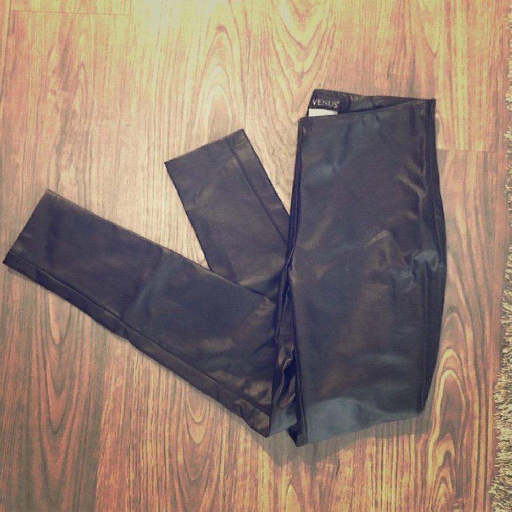 Venus Vegan Leather Pants! Fitted & Sexy!